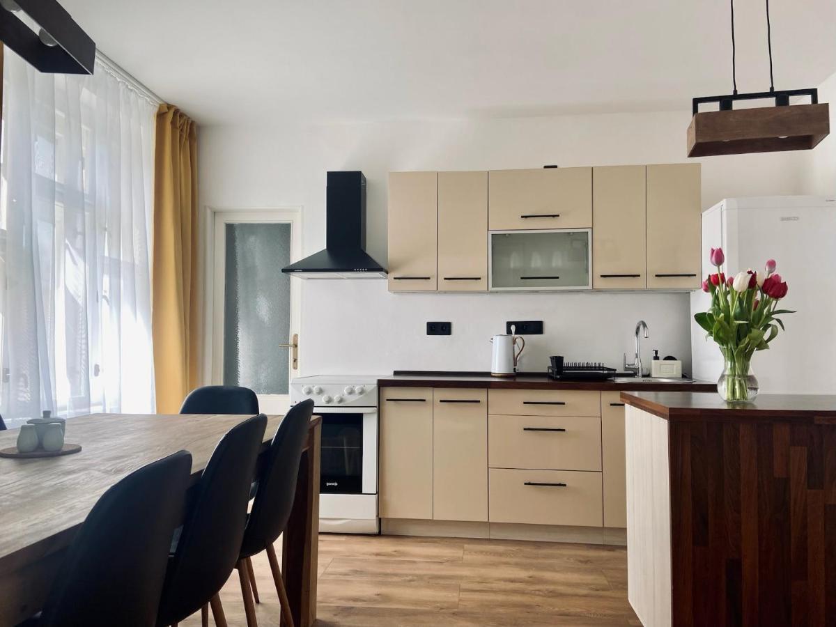 Apartman Teplice nad Metují エクステリア 写真